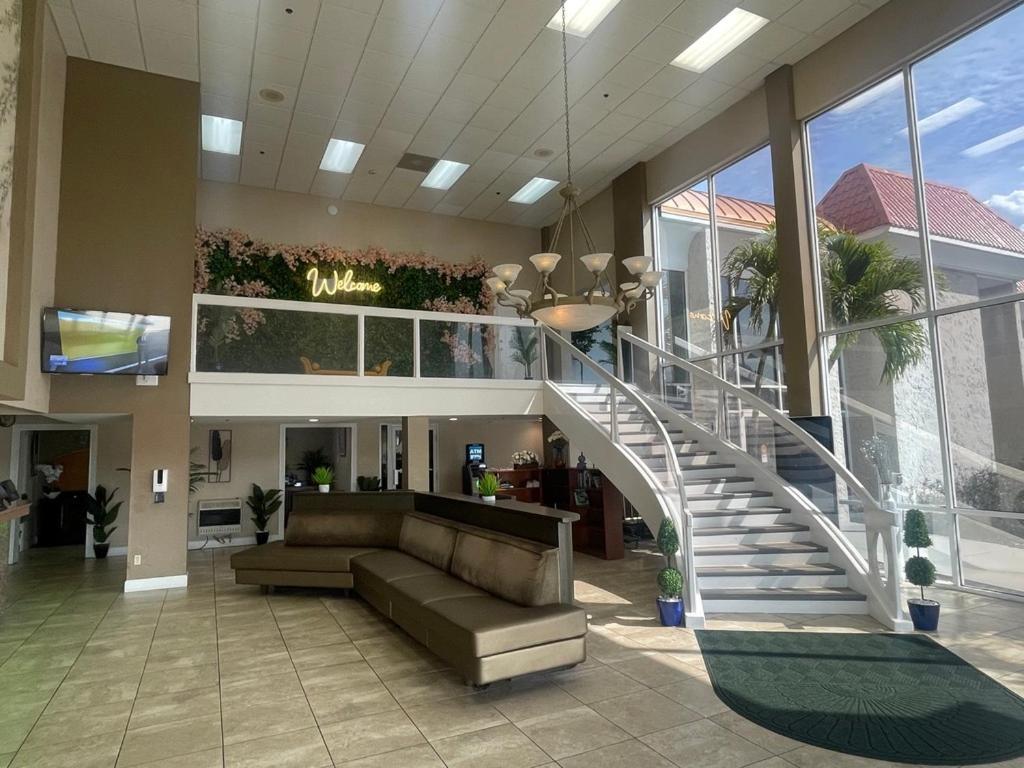 Quality Inn & Suites Conference Center New Port Richey Exterior foto